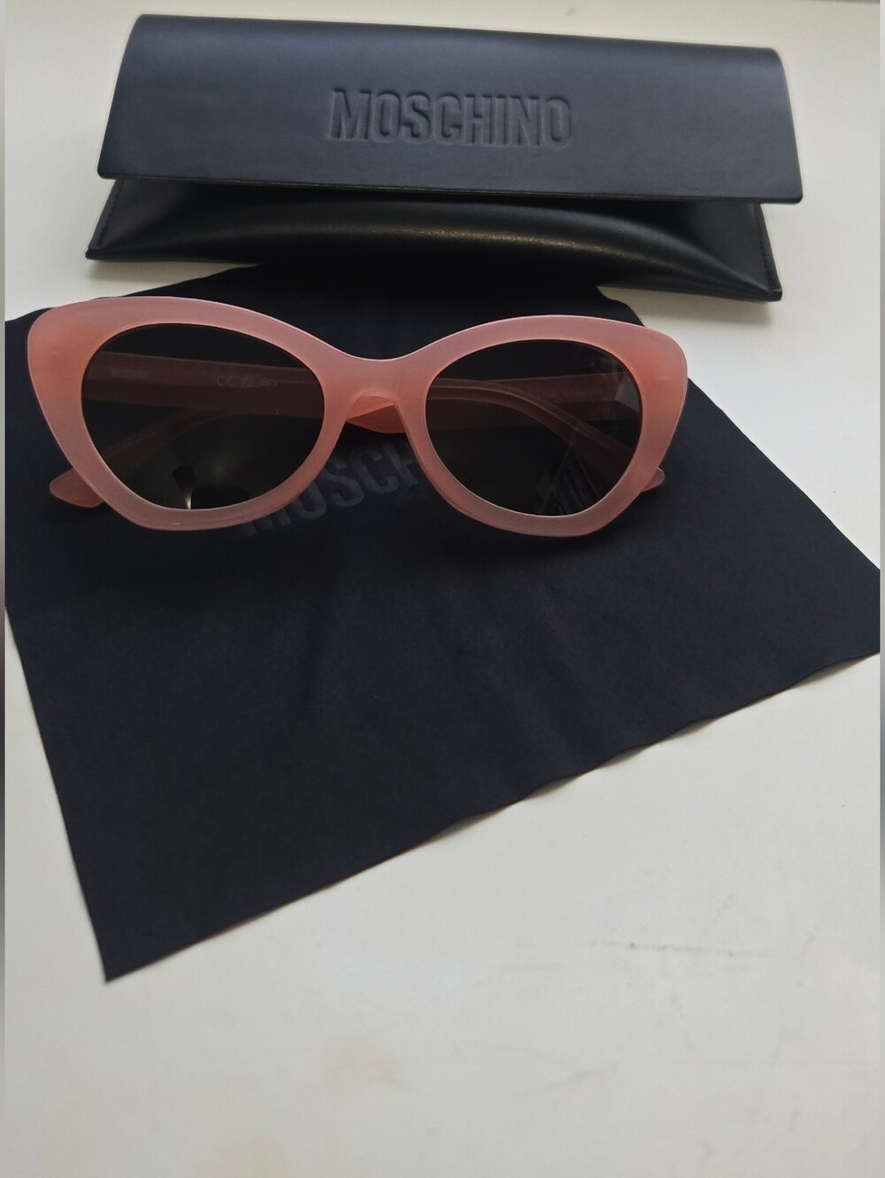 Moschino Pink Cat-Eye Sunglasses with Tinted Lenses
